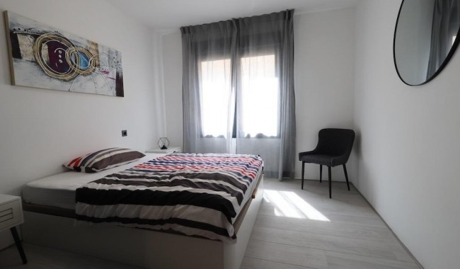 Sprzedaż - Apartament - Torrevieja
