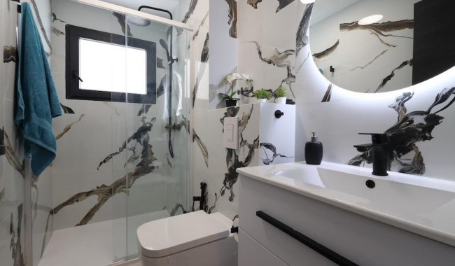 Sprzedaż - Apartament - Torrevieja