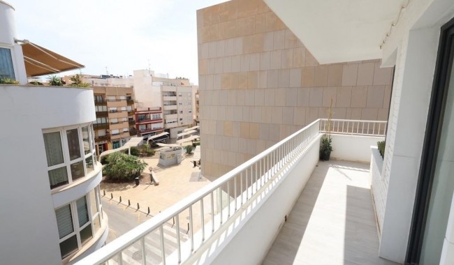 Sprzedaż - Apartament - Torrevieja