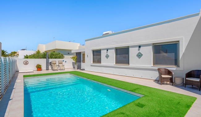 Begagnad - Villa - La Marina