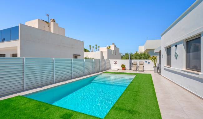 Begagnad - Villa - La Marina