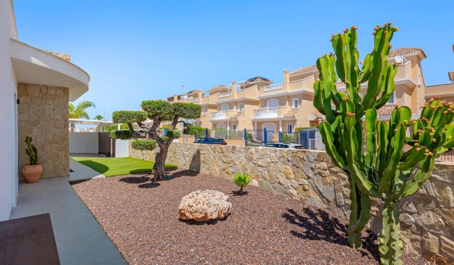 Begagnad - Villa - La Marina