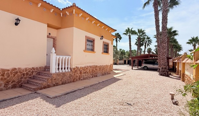 Brukt - Villa - Catral