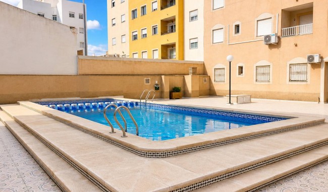 Apartamento - Segunda mano - Torrevieja - Torrevieja
