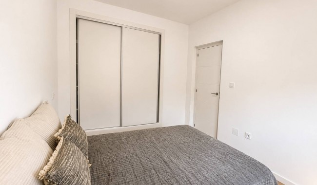 Resale - Townhouse - Torrevieja