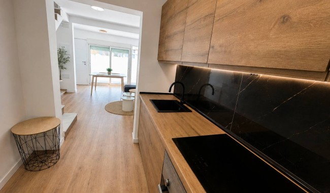 Resale - Townhouse - Torrevieja