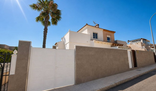 Resale - Townhouse - Torrevieja