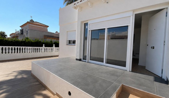 Resale - Townhouse - Torrevieja