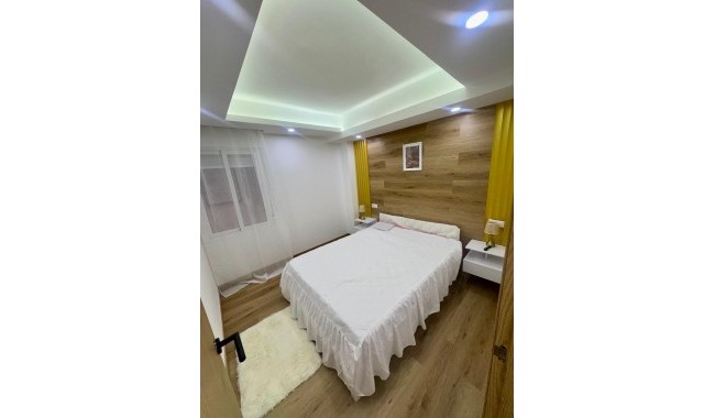 Sprzedaż - Apartament - Torrevieja