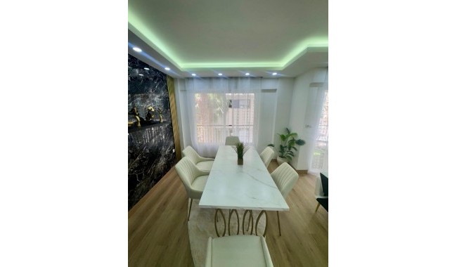 Sprzedaż - Apartament - Torrevieja