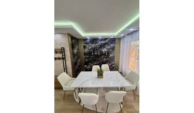 Sprzedaż - Apartament - Torrevieja