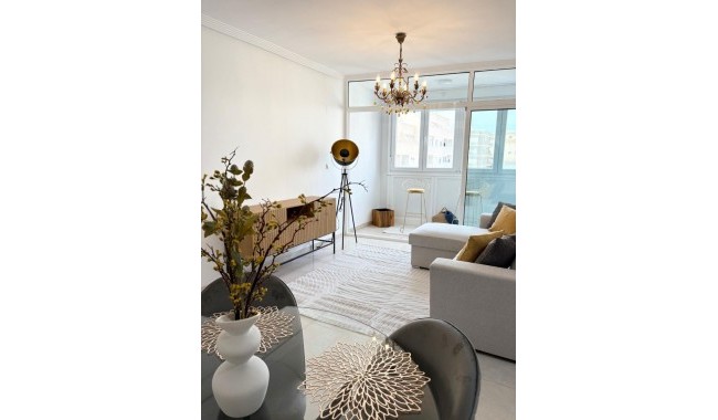 Apartamento - Segunda mano - Torrevieja - Torrevieja