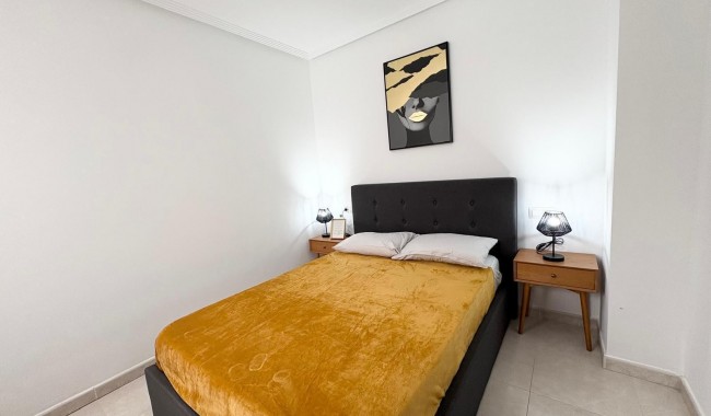 Sprzedaż - Apartament - Torrevieja