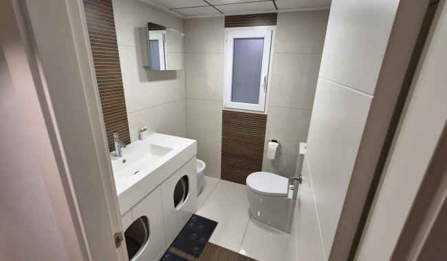 Resale - Apartment - Torrevieja - Centro