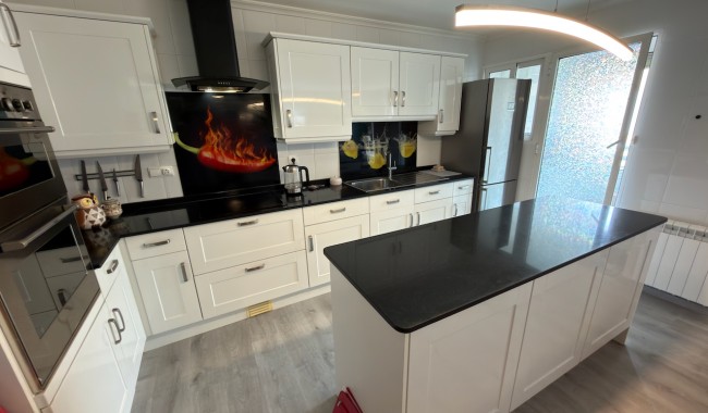 Resale - Apartment - Almoradi - centro
