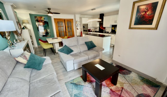 Resale - Apartment - Almoradi - centro