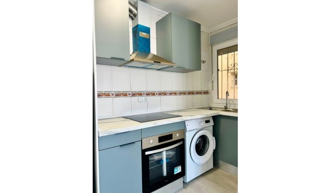 Sprzedaż - Apartament - Torrevieja - Centro