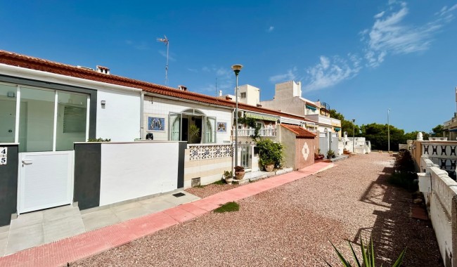 Sprzedaż - Apartament - Torrevieja - La Siesta