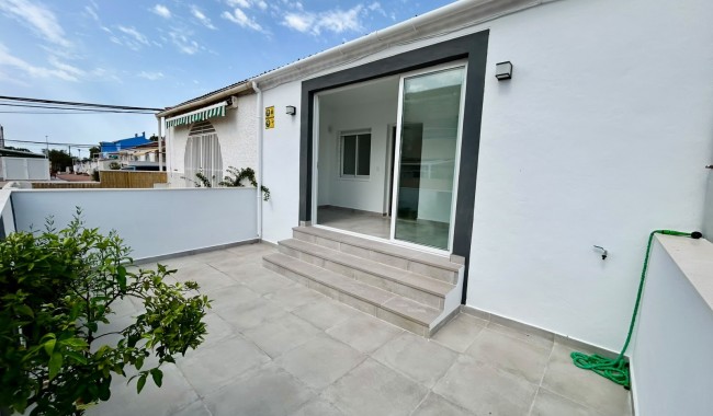 Sprzedaż - Apartament - Torrevieja - La Siesta