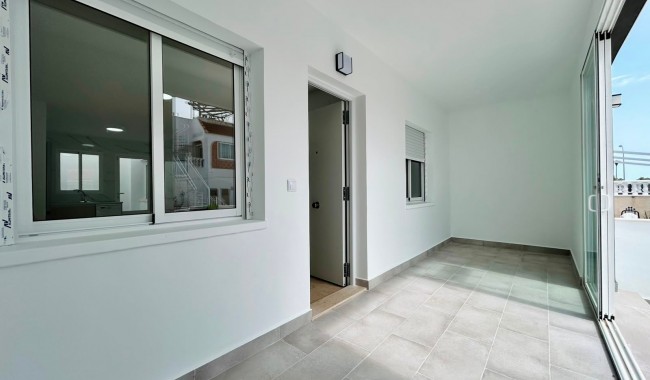 Sprzedaż - Apartament - Torrevieja - La Siesta