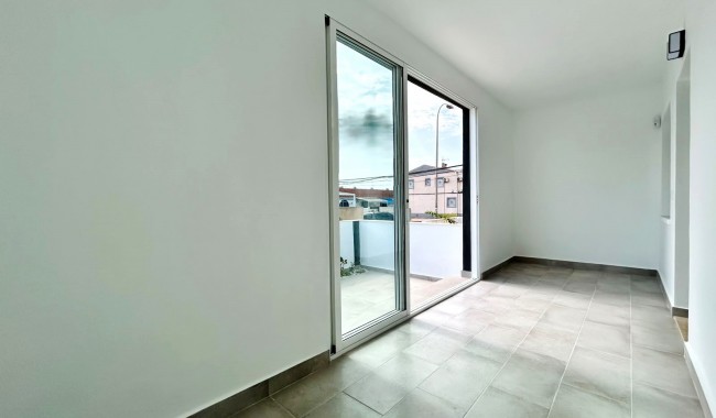 Sprzedaż - Apartament - Torrevieja - La Siesta