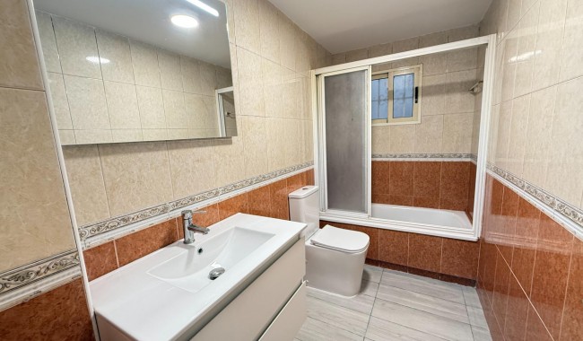 Sprzedaż - Apartament - Torrevieja - Habaneras