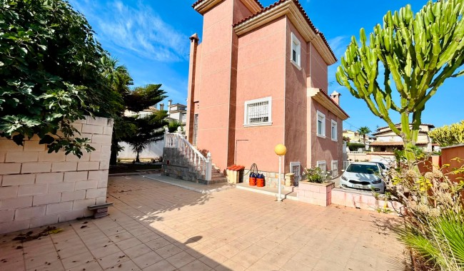 Brukt - Villa - Orihuela - Los Balcones