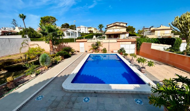 Brukt - Villa - Orihuela - Los Balcones