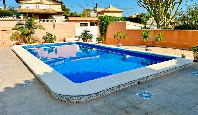 Brukt - Villa - Orihuela - Los Balcones