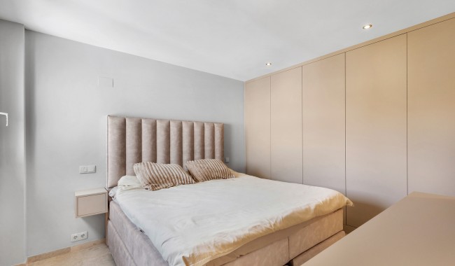 Resale - Apartment - Torrevieja - Punta Prima