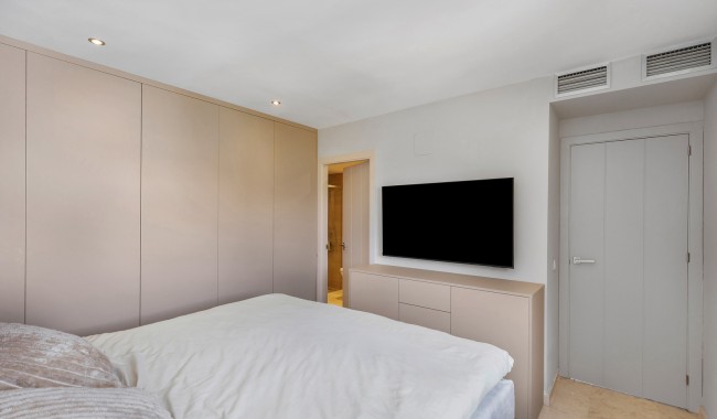 Resale - Apartment - Torrevieja - Punta Prima