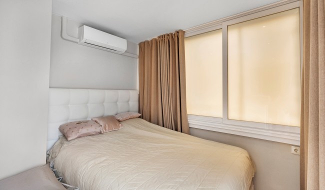 Resale - Apartment - Torrevieja - Punta Prima
