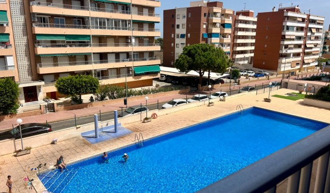 Apartament - Sprzedaż - Torrevieja - Punta prima