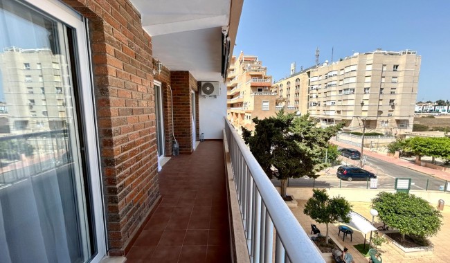 Sprzedaż - Apartament - Torrevieja - Punta prima