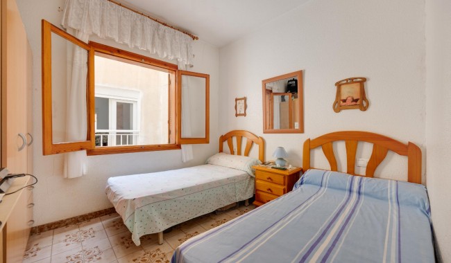 Sprzedaż - Apartament - Torrevieja - Playa de La Acequion