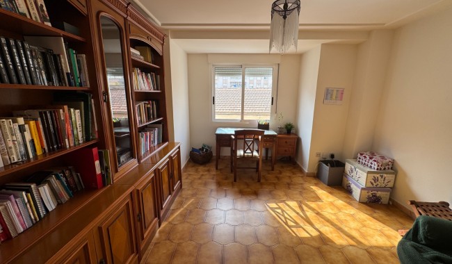 Segunda mano - Apartamento - Guardamar - Pueblo