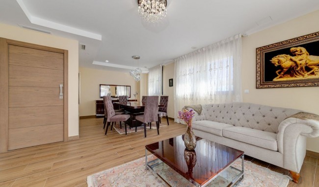 Brukt - Villa - Torrevieja - Los Balcones