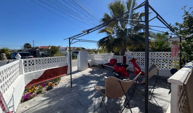 Sprzedaż - Apartament - Torrevieja - La Torreta III