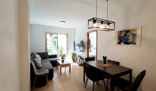 Resale - Apartment - Torrevieja