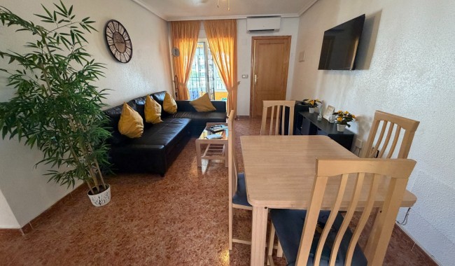 Segunda mano - Apartamento - Orihuela - Entre Naranjos Vistabella