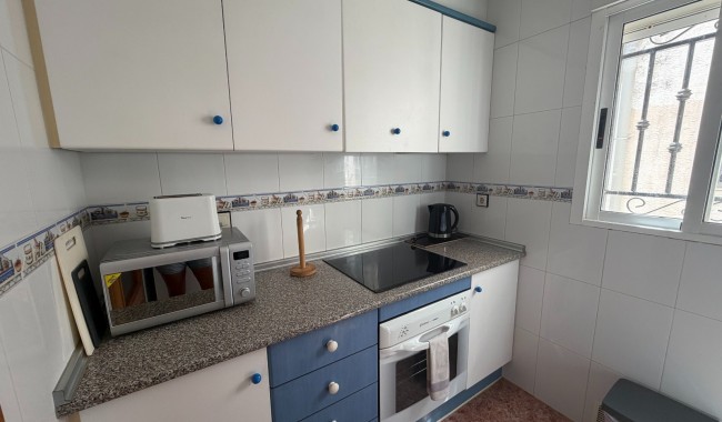 Segunda mano - Apartamento - Orihuela - Entre Naranjos Vistabella