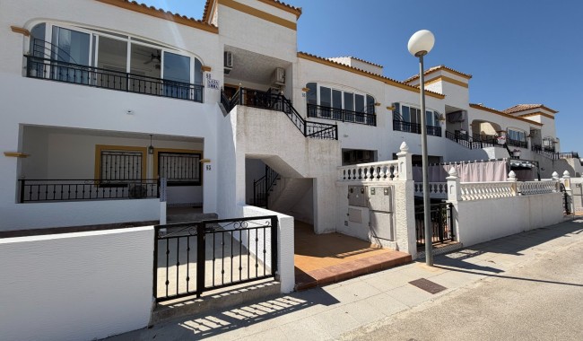 Segunda mano - Apartamento - Orihuela - Entre Naranjos Vistabella