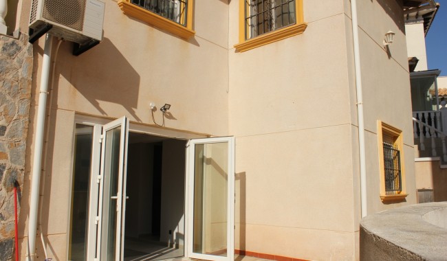 Brukt - Villa - Orihuela Costa - Costa Blanca
