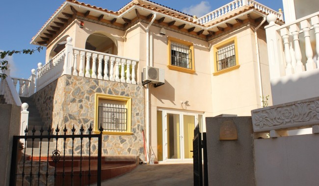 Brukt - Villa - Orihuela Costa - Costa Blanca