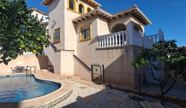 Brukt - Villa - Orihuela Costa - Costa Blanca