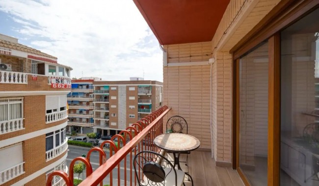 Sprzedaż - Apartament - Torrevieja - Torrevieja C