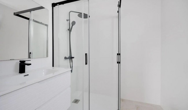 Sprzedaż - Apartament - Torrevieja - Torrevieja C