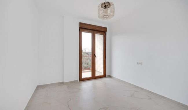 Sprzedaż - Apartament - Torrevieja - Torrevieja C
