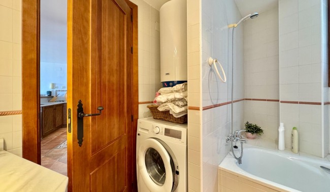 Sprzedaż - Apartament - Torrevieja - Punta prima