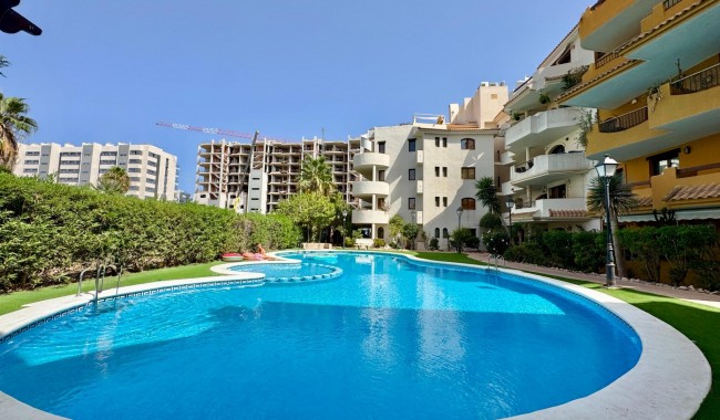 Sprzedaż - Apartament - Torrevieja - Punta prima
